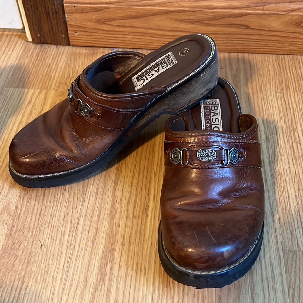 Brown clogs